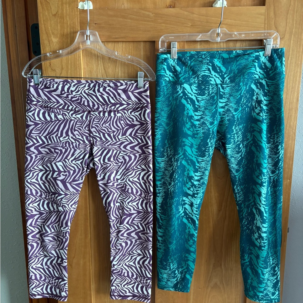 Fabletics Purple Zebra & Teal Water Patterned Leggings Duo Small